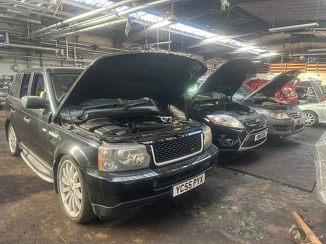 Требуются авторазборщики на шрот Требования: разборка легковых авто и микроавтобусов на запчасти... Рига - изображение 1