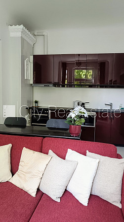 Фасадный дом, реновированный дом, вход с улицы, лифт, лестничная клетка после Рига - изображение 10