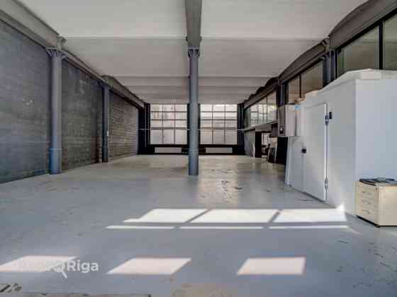 Светлые производственные/складские помещения в районе ВЭФ.  Преимущества: + Рига