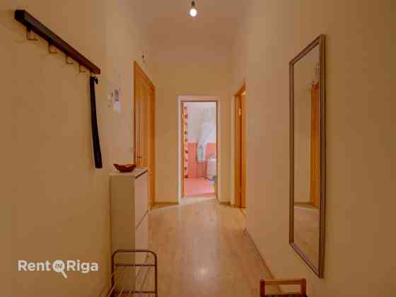 Izīrē 4 istabu dzīvokli Rīgas centrā!  Dzīvokļa plānojums ir ērts un funkcionāls  tajā ir 3 izolētas Rīga