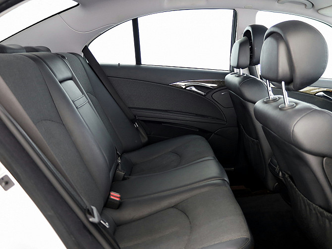 Mercedes-Benz E 220 Avantgarde Facelift ATM 2.1 CDI 125kW Tallina - foto 7