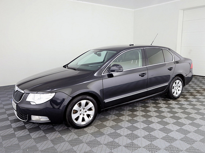 Skoda Superb Highline ATM 2.0 TDI 125kW Tallina - foto 2