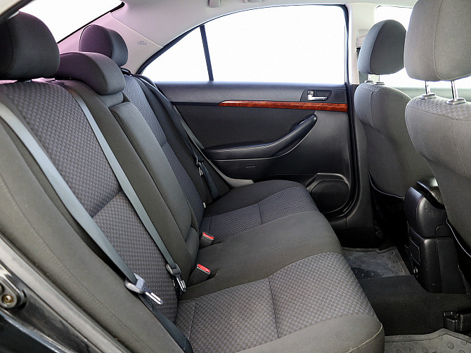 Toyota Avensis Linea Sol 2.2 D-CAT 130kW Tallina - foto 7