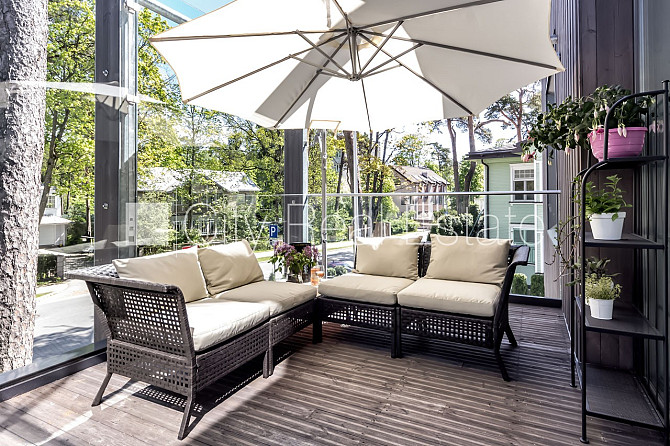 Pagalma māja, renovēta māja, slēgts pagalms, apsargāta teritorija, ieeja no pagalma, kāpņu Rīga - foto 19