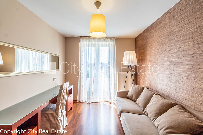 Fasādes māja, slēgts pagalms, vieta automašīnai, luksuss apartamenti , ir lifts, trīs Rīga - foto 9