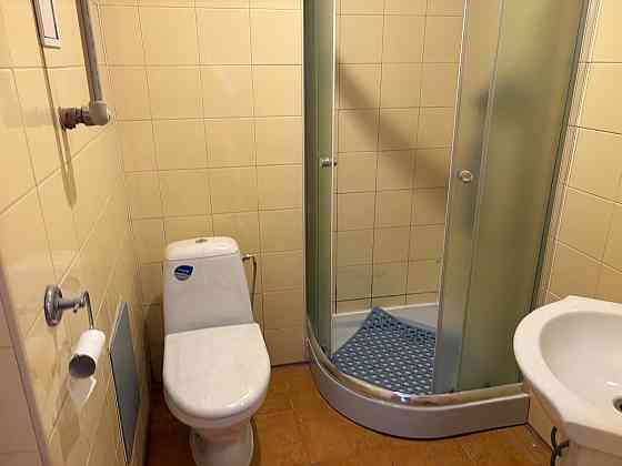 Сдается уютная и аккуратная 2-комнатная квартира в центре с изолированными комнатами. Основные... Rīga