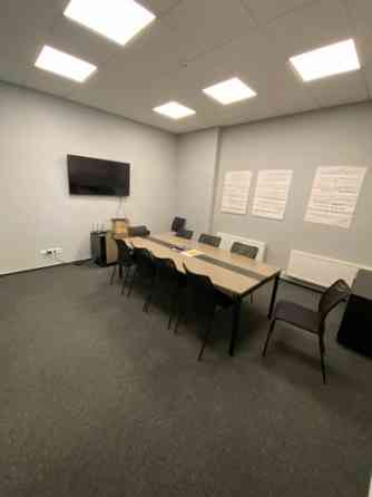 Офисное / торговое помещение в Зиепниеккалнсе (Ziepniekkalns).  1-й этаж; Помещение Рига