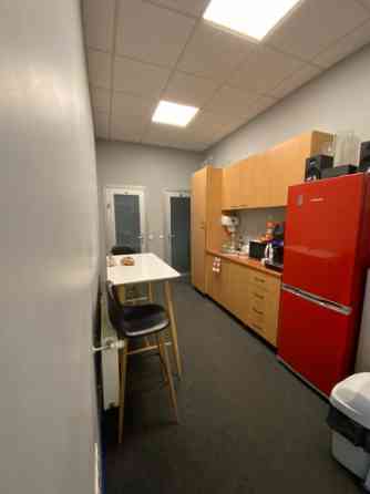 Офисное / торговое помещение в Зиепниеккалнсе (Ziepniekkalns).  1-й этаж; Помещение Рига