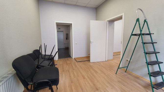 Продаётся здание на улице Марии.  Тип использования здания: 1220 здание с офисами. Рига - изображение 9