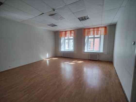 Two office spaces in Old Riga.  The owner will renovate the premises, as well as replace the ceiling Рига