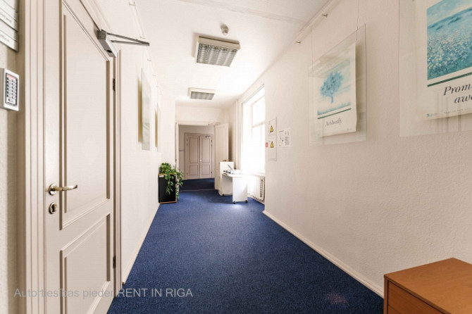 Birojs ar savu WC un virtuvīti Vecrīgā.  Iznomā vienu lielu biroja telpu (28 kvm) plus priekštelpa,  Рига - изображение 9