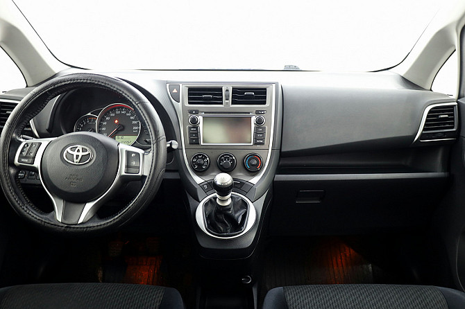 Toyota Verso-S Linea Sol 1.3 73kW Таллин - изображение 5