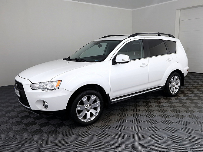 Mitsubishi Outlander Luxury Facelift ATM 2.4 125kW Таллин - изображение 2