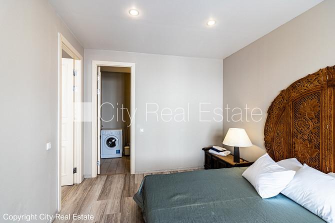 Fasādes māja, renovēta māja, ieeja no ielas, kāpņu telpa pēc kapitālā remonta, logi Rīga - foto 7