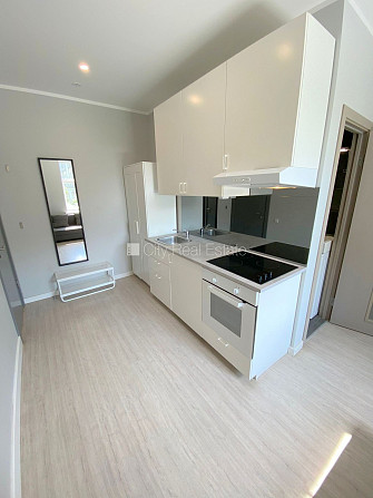 Fasādes māja, renovēta māja, slēgts pagalms, ieeja no ielas, kāpņu telpa pēc kapitālā Rīga - foto 15