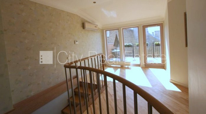 Jaunceltne, labiekārtots apzaļumots pagalms, slēgts pagalms, iespēja nomāt autostāvvietu, ir Rīga - foto 20