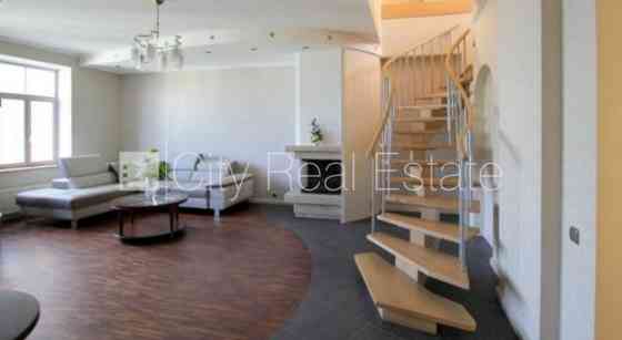 Эта квартира сдается в аренду посуточно (краткосрочная аренда), стоимость аренды Rīga