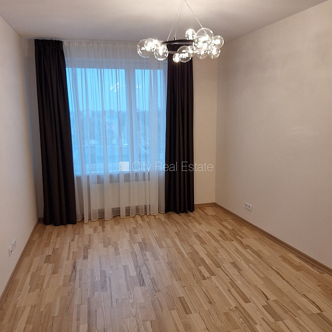 Fasādes māja, renovēta māja, slēgts pagalms, vieta automašīnai, kāpņu telpa pēc Rīga - foto 19