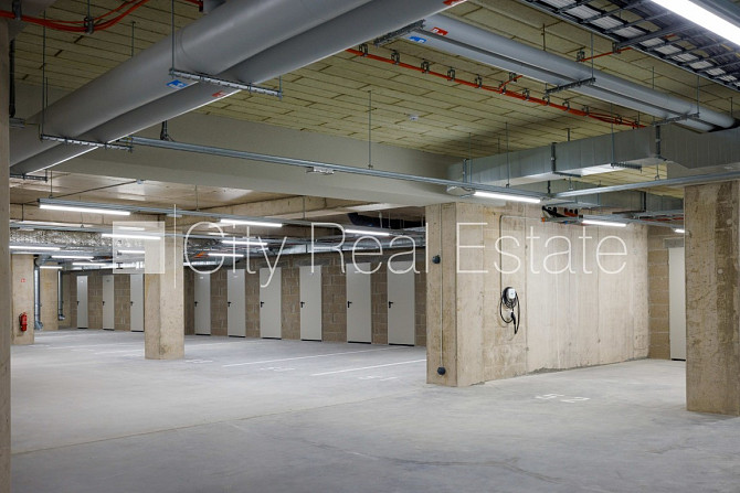 Fasādes māja, renovēta māja, slēgts pagalms, vieta automašīnai, kāpņu telpa pēc Rīga - foto 8