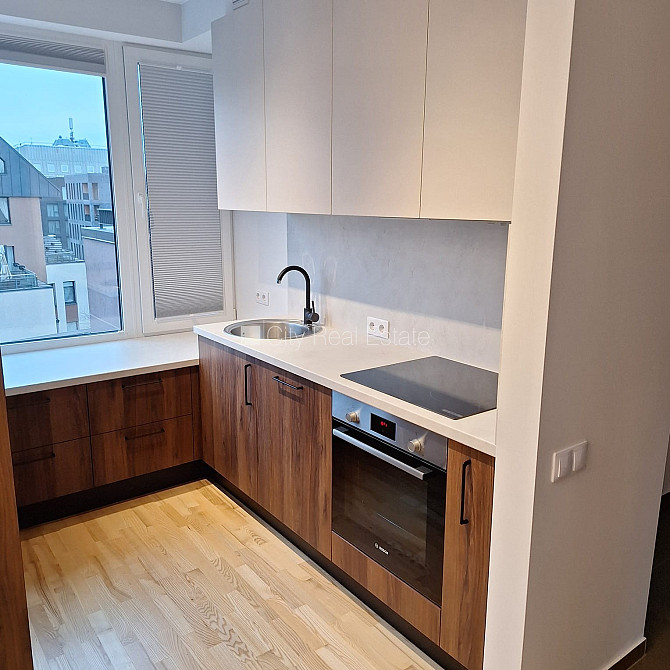 Fasādes māja, renovēta māja, slēgts pagalms, vieta automašīnai, kāpņu telpa pēc Rīga - foto 13