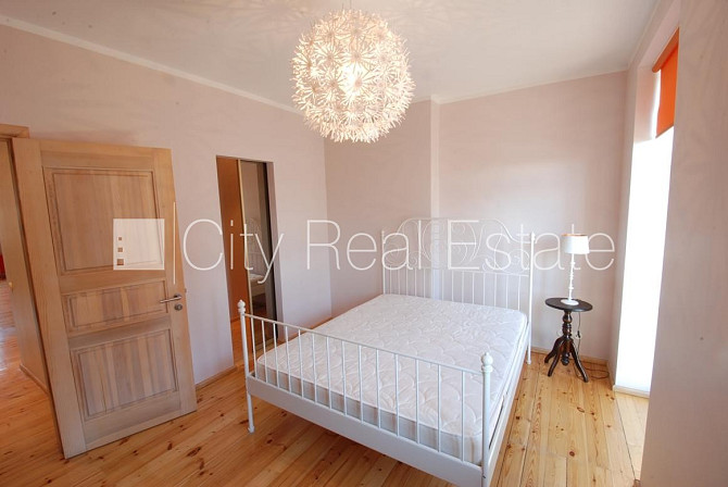 Fasādes māja, renovēta māja, slēgts pagalms, vieta automašīnai, kāpņu telpa pēc Rīga - foto 11