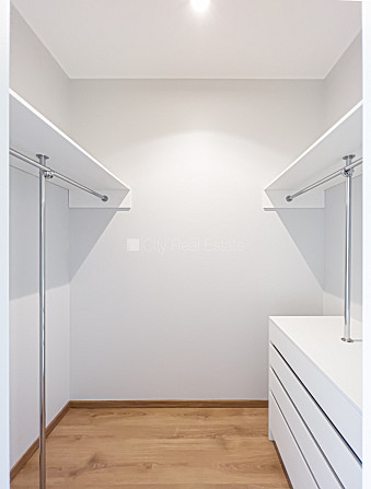 Pagalma ēka, labiekārtots apzaļumots pagalms, slēgts pagalms, iespēja nomāt autostāvvietu, Rīga - foto 9