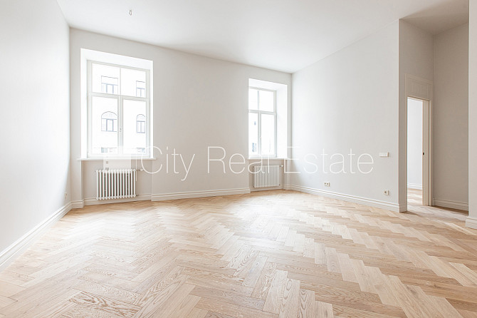 Fasādes māja, restaurēta māja, slēgts pagalms, ir lifts, kāpņu telpa pēc kapitālā Rīga - foto 15