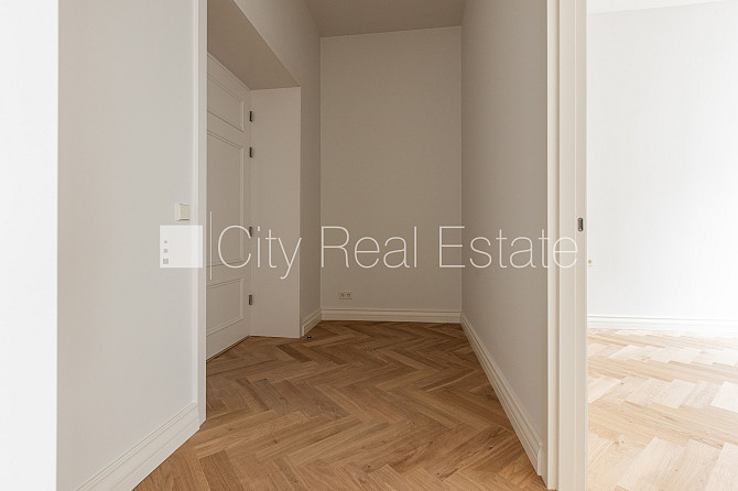 Fasādes māja, restaurēta māja, slēgts pagalms, ir lifts, kāpņu telpa pēc kapitālā Rīga - foto 16