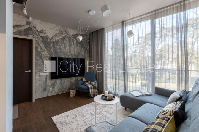 Jaunceltne, fasādes māja, labiekārtots apzaļumots pagalms, pazemes autostāvvieta, ieeja no Jūrmala - foto 2