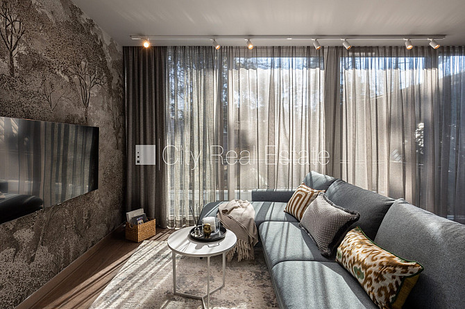 Jaunceltne, fasādes māja, zaļā teritorija, labiekārtots apzaļumots pagalms, pazemes Jūrmala - foto 2