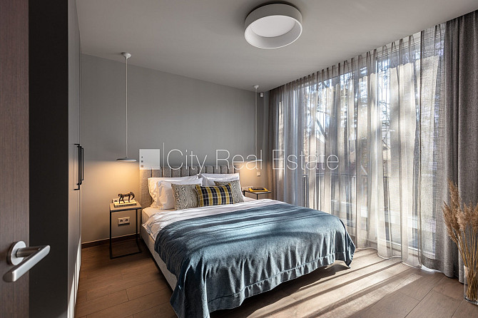 Jaunceltne, fasādes māja, zaļā teritorija, labiekārtots apzaļumots pagalms, pazemes Jūrmala - foto 7