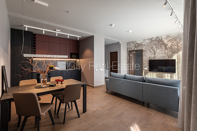 Jaunceltne, fasādes māja, zaļā teritorija, labiekārtots apzaļumots pagalms, pazemes Jūrmala - foto 1