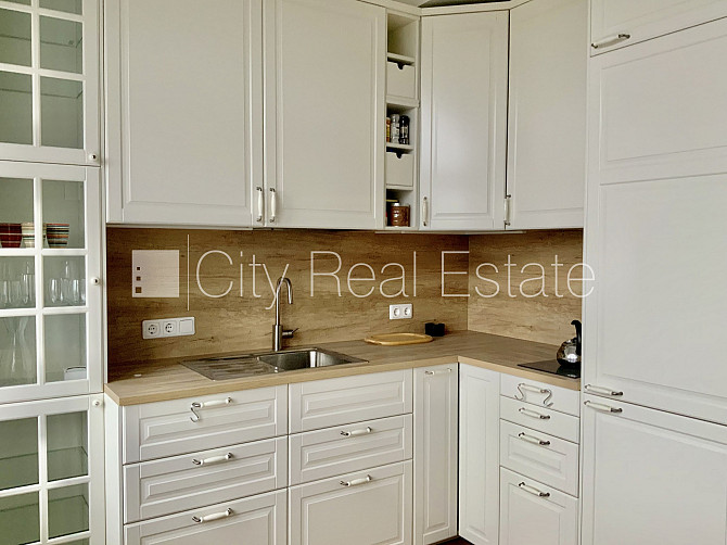 Fasādes māja, renovēta māja, labiekārtota apzaļumota teritorija, luksuss apartamenti , ir Rīga - foto 3