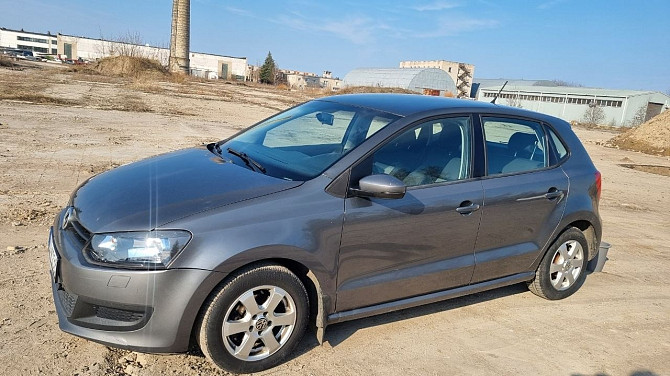 Pārdod mīlēts un kopts automobilis. Tikko izieta tehniskā apskate (TA), derīga līdz 2028. gadam.... Rīga - foto 1