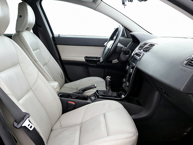 Volvo S40 Summum 2.4 103kW Tallina - foto 6