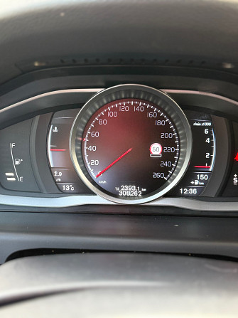 Pārdodu Volvo V70, uzticamu un ietilpigu auto.
Tikko izieta jauna TA un nomaksats cela
nodoklis.... Юрмала - изображение 8