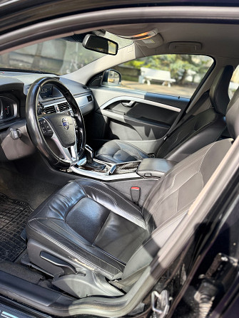 Pārdodu Volvo V70, uzticamu un ietilpigu auto.
Tikko izieta jauna TA un nomaksats cela
nodoklis.... Юрмала - изображение 6