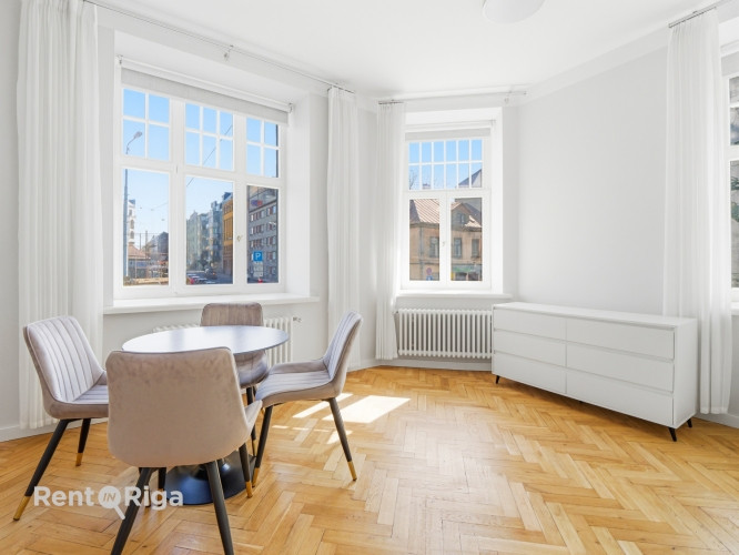 Mеблированная квартира-студия в центре Риги  В квартире гостиная, совмещенная с Рига - изображение 3