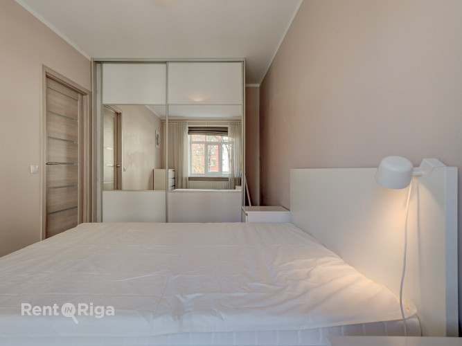 Просторная и комфортабельно меблированная двухкомнатная квартира в Рига - изображение 9