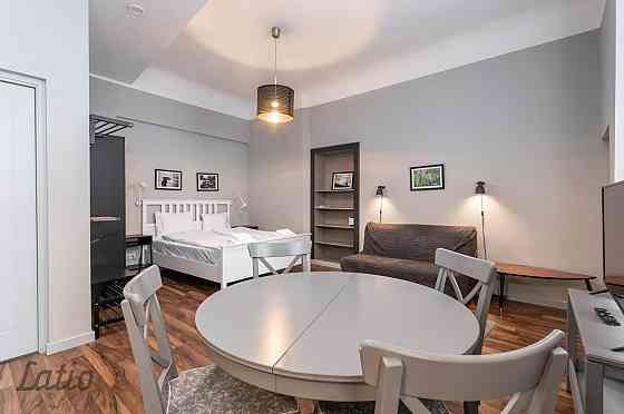 Pārdod dzīvokli pašā Vecrīgas sirdī  Smilšu ielā 14.
Labiekārtots dzīvoklis ar pārdomātu plānojumu v Рига