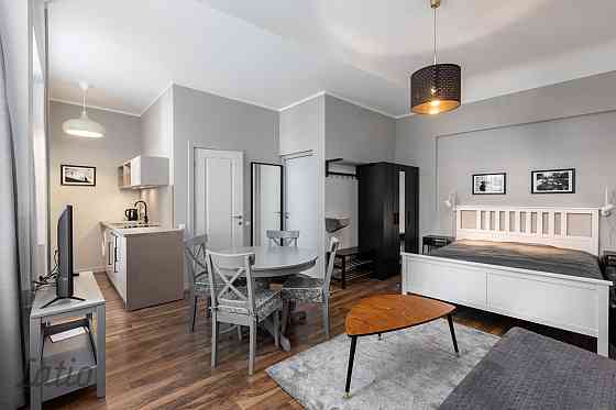 Pārdod dzīvokli pašā Vecrīgas sirdī  Smilšu ielā 14.
Labiekārtots dzīvoklis ar pārdomātu plānojumu v Рига