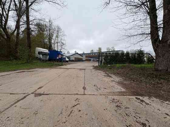 Складское помещение / возможность работы с грузовиками на улице Ēdoles, Ильгюциемс Рига