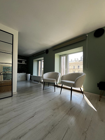 Tiek piedāvātas labiekārtotas, gaišas un ērtas telpas skaistumkopšanas speciālistiem... Rīga - foto 9