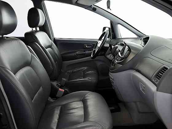 Toyota Previa Luxury ATM 2.4 115kW Tallina