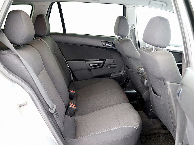 Opel Astra Elegnace Facelift 1.7 CDTi 81kW Tallina - foto 7