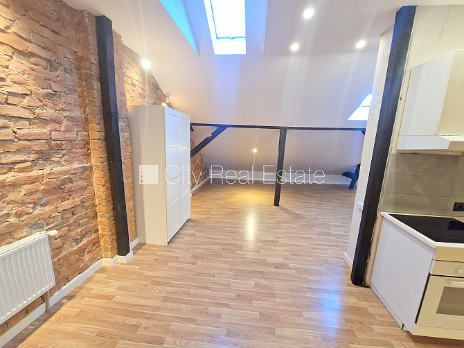 Jaunceltne, pagalma ēka, slēgts pagalms, līdz tuvākajai autostāvvietai 70 m, ieeja no pagalma, Rīga - foto 12