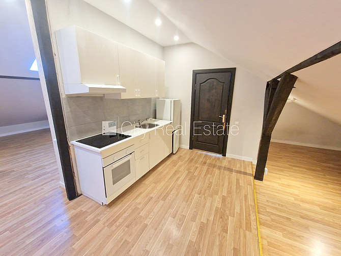 Jaunceltne, pagalma ēka, slēgts pagalms, līdz tuvākajai autostāvvietai 70 m, ieeja no pagalma, Rīga - foto 9