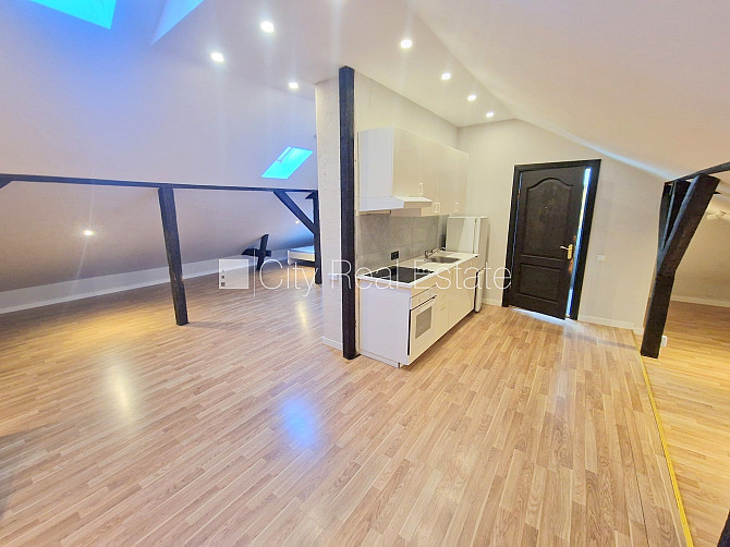 Jaunceltne, pagalma ēka, slēgts pagalms, līdz tuvākajai autostāvvietai 70 m, ieeja no pagalma, Rīga - foto 7