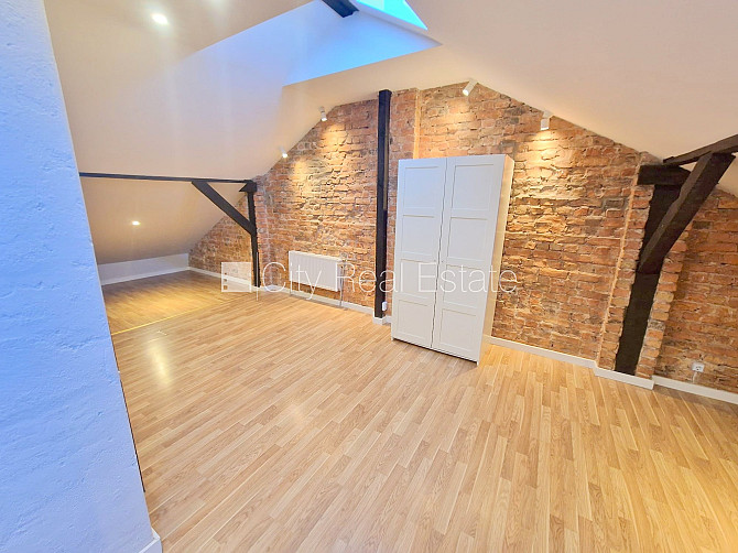 Jaunceltne, pagalma ēka, slēgts pagalms, līdz tuvākajai autostāvvietai 70 m, ieeja no pagalma, Rīga - foto 17