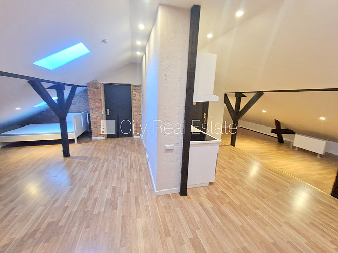 Jaunceltne, pagalma ēka, slēgts pagalms, līdz tuvākajai autostāvvietai 70 m, ieeja no pagalma, Rīga - foto 11